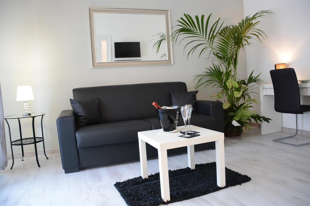 B&B Crystal Messina Bilik gambar
